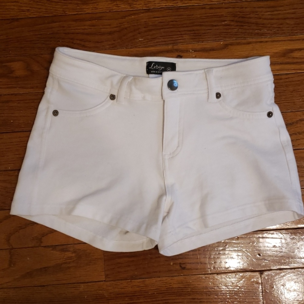 Stretchy jean booty shorts!
